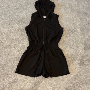 Evereve Black Sleeveless Hooded Romper